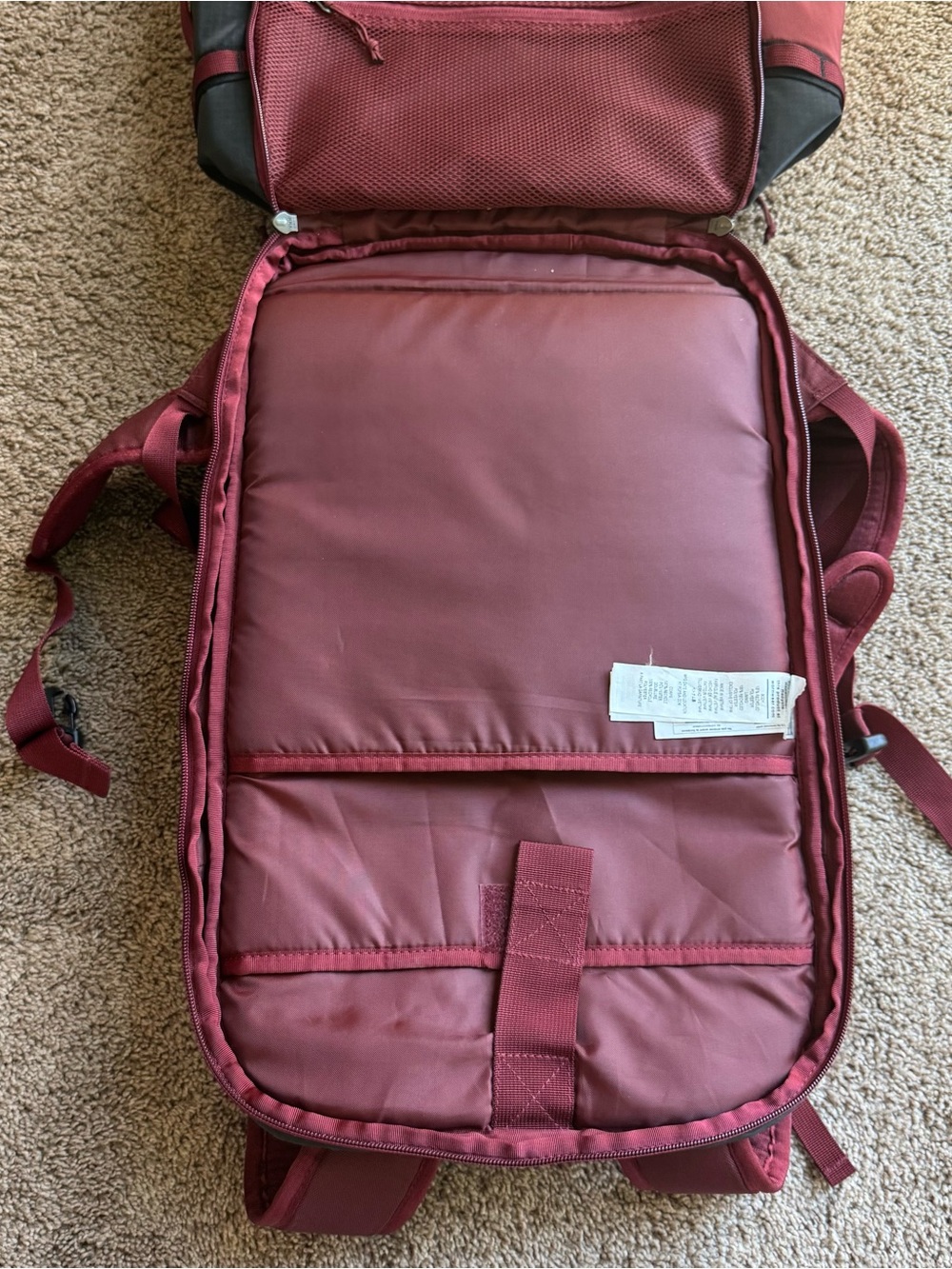 Patagonia Black Hole® Mini MLC® Pack 30L -Maroon discontinued color - Picture 8 of 9